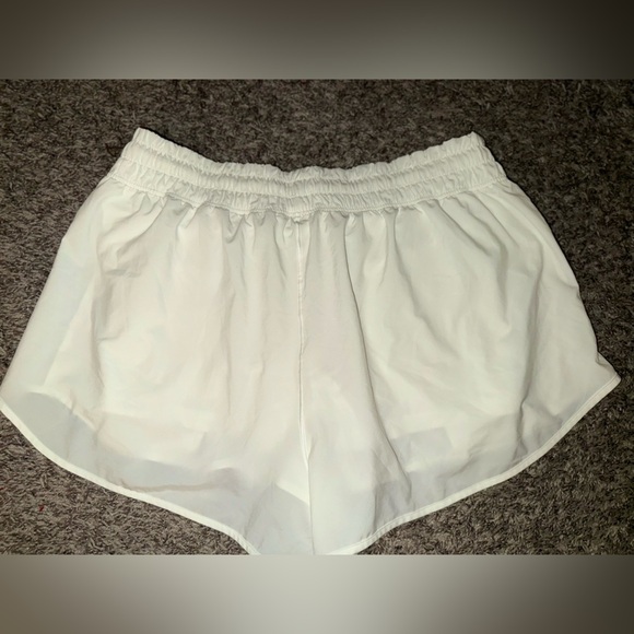 Women's Offline by Aerie Athletic Flowy White Shorts Size Large - Picture 8 of 11